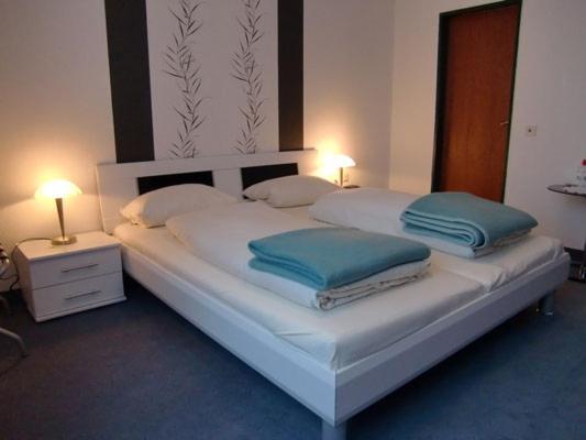 Hotel Restaurant Albrechts Stadland 外观 照片
